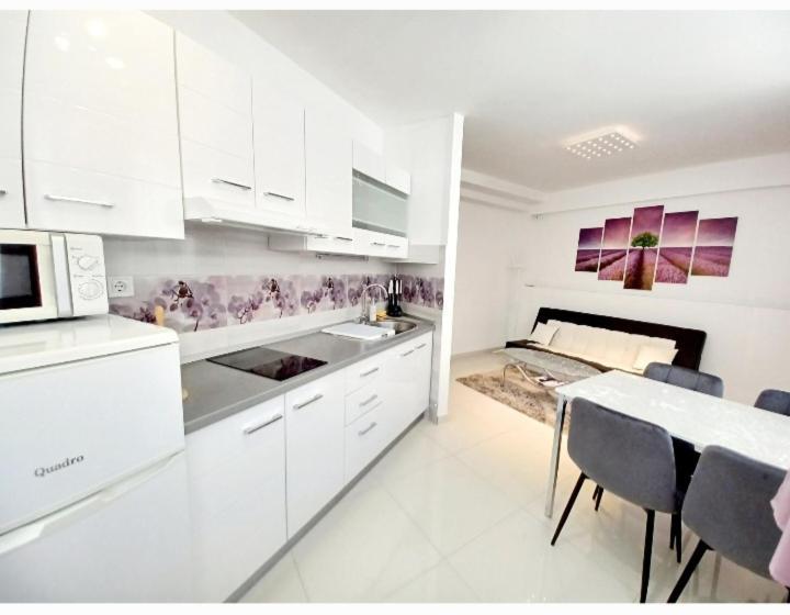 Apartment Silvia Makarska Exterior foto